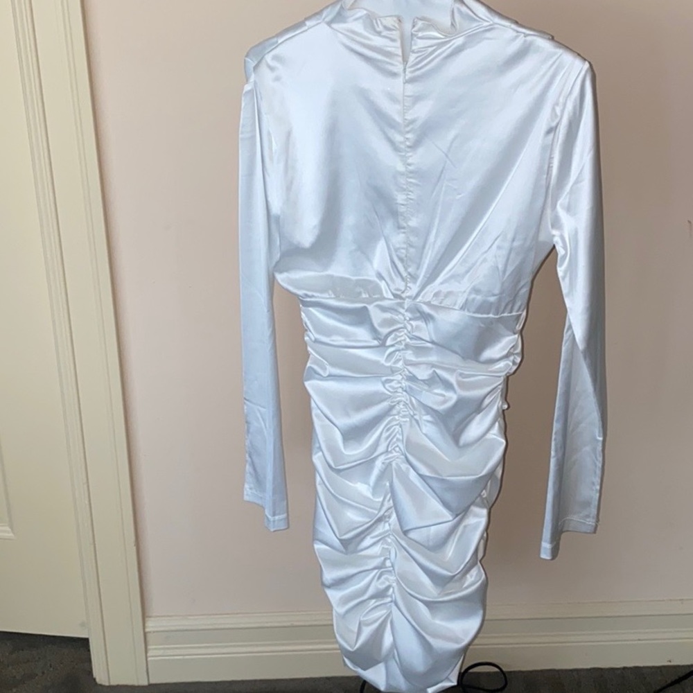 SATIN DRAPED WHITE MINI DRESS